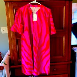 Medium lightweight dress silky float with accent sleeves